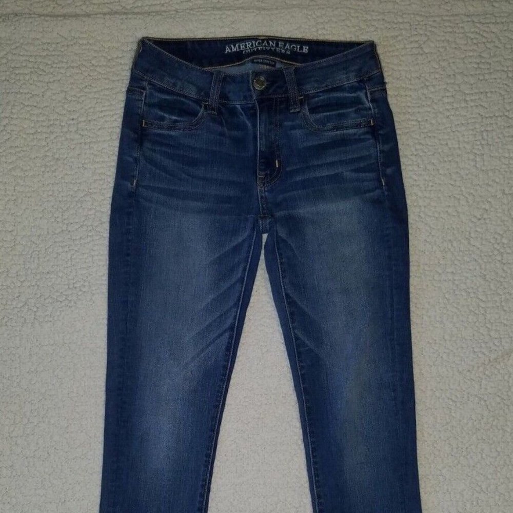 American Eagle Women's 0R Super Stretch Jegging Medium Wash